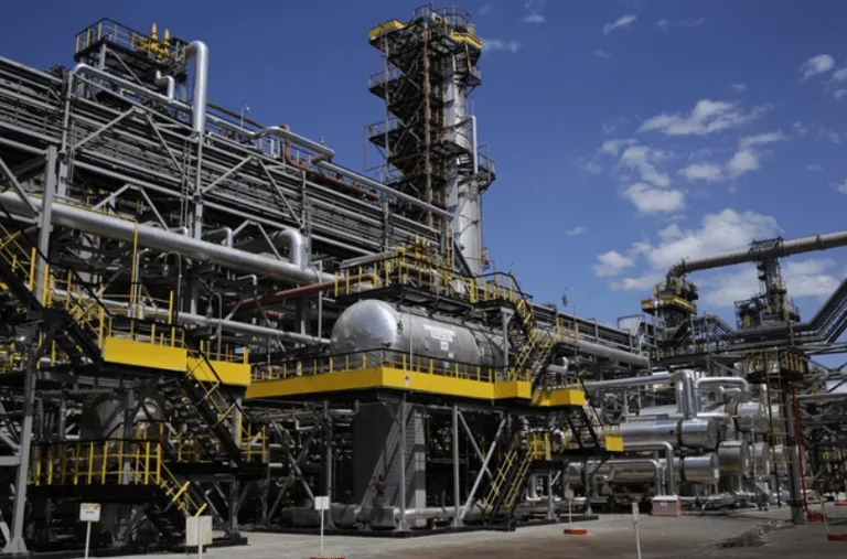 White House Ultimatum: President Trump Issues Five-Point Mandate to Tehran Amid Severe Persian Gulf Crisis 3 oil png - CJ Global Newspaper