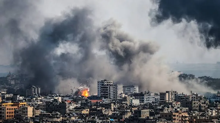 Israel Intensifies "Pincer" Strategy in Lebanon to Decouple Hezbollah from Local Infrastructure