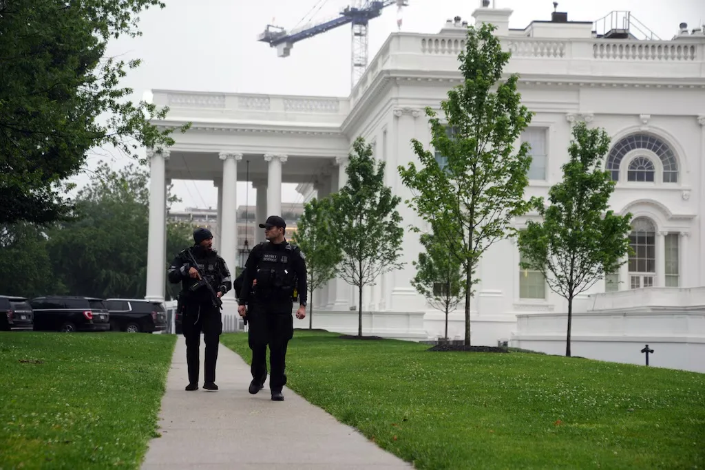 Gunfire Exchange Outside the White House