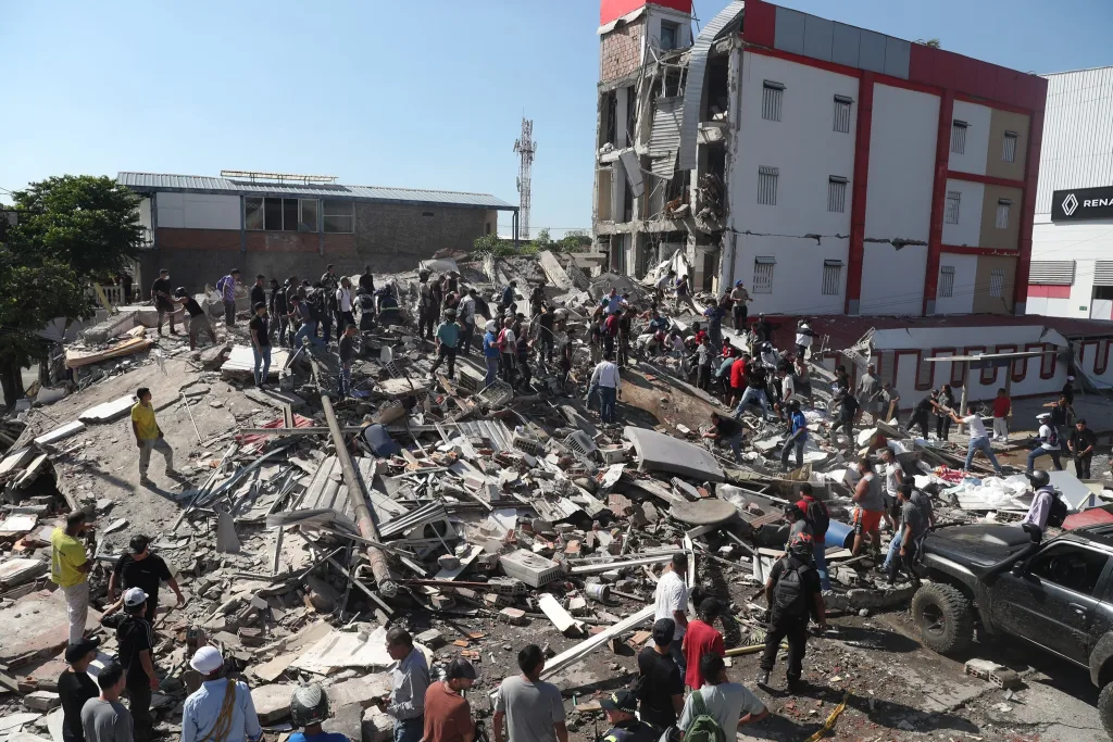 Catastrophic 7.4-Magnitude Earthquake Strikes Central Colombia 2 IMG 6413 - CJ Global Newspaper